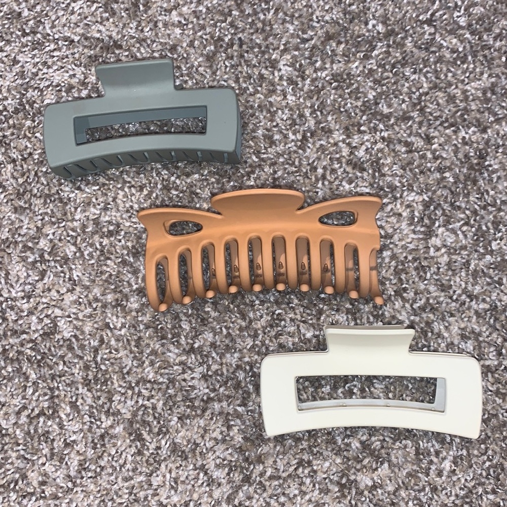 Set of 3 claw clips